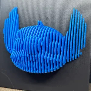 Stitch Layered 3D maska – Plava edicija 25cm